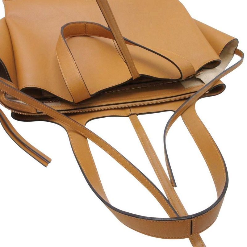 Good 2016 Phoebe Period Celine Tri Fold Trifold Leather Handbag Tote Bag