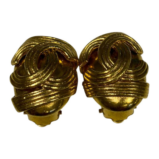 Chanel ⑤ 94A Oval Shape Coco Mark Earrings Ladies Gold
