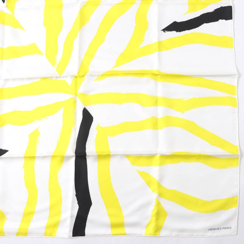 Hermes Carre Geant Carre 90 Rosace DE Janos BER 100% Silk Scarf Yellow With Box