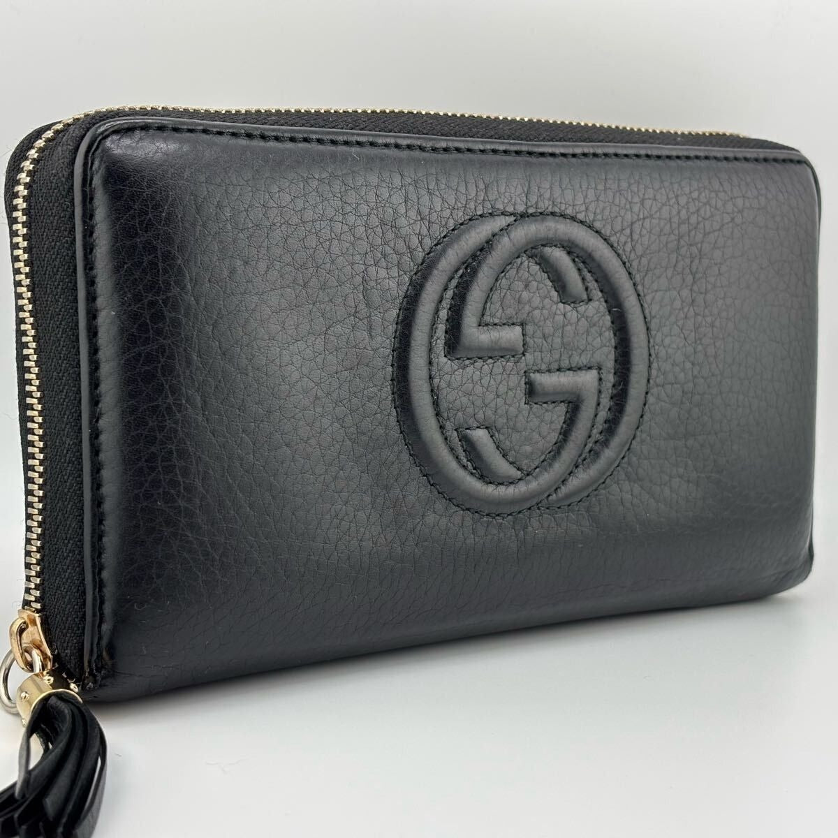 GUCCI Pebbled Calfskin Soho Zip Around Wallet Black Tassel Zippy
