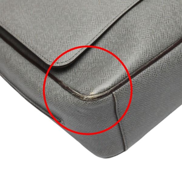 Louis Vuitton M32623 Taiga Men's Gentleman's Romain MM Shoulder Bag Louis