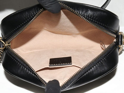 Gucci Chain Shoulder Bag GG Marmont Quilted Mini Bag Calf Black Gold Hardware