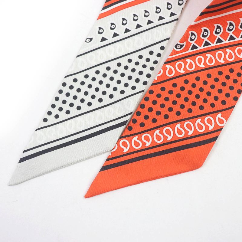 Hermes H062978s Twilly 100% Silk Apron D'or Bandana Scarf Vermilion/gri Pe Lou