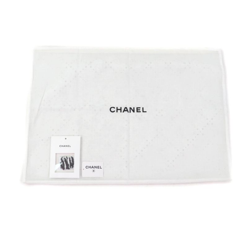 CHANEL P74369 Cashmere Silk Blend With Rhinestone Coco Mark Buttons Matelasse