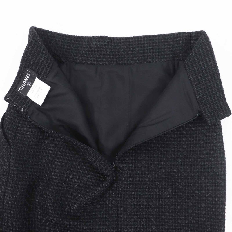 CHANEL P36751 Tweed Below-knee Tight Skirt With Coco Mark Black 36 Made In