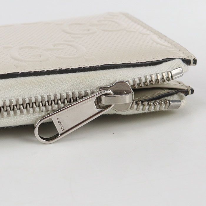 Gucci L Shaped Zipper Wallet GG Embossed 657571 Round Zipper Wallet Leather