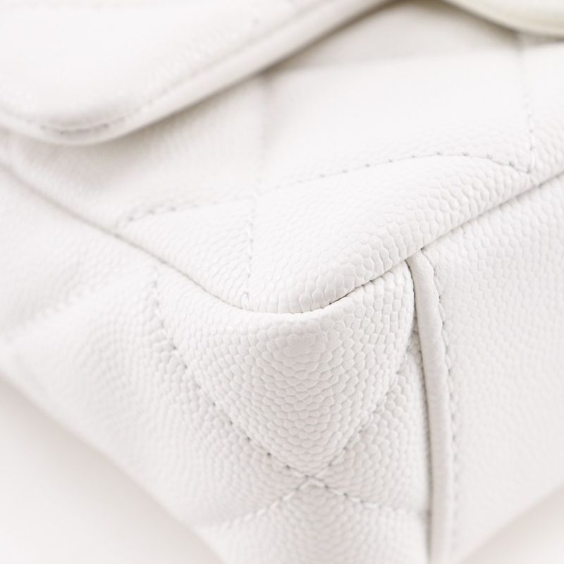 Chanel Matelasse Flap Shoulder Chain Shoulder A35200 Caviar Skin White/gold