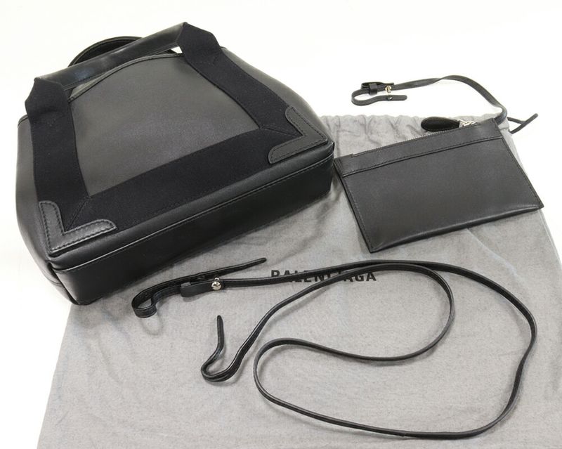 Balenciaga Hand Tote Shoulder Bag Navy Cabas Su XS Calf Black 2WAY 390346 Dqp1n