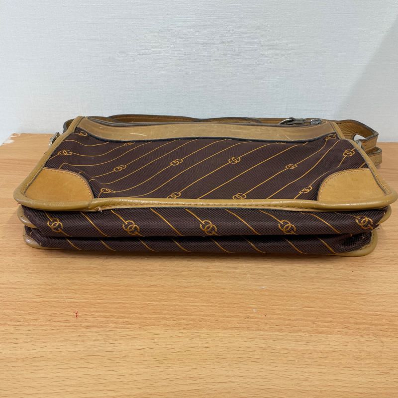 Old Gucci Shoulder Bag Vintage A25-1846