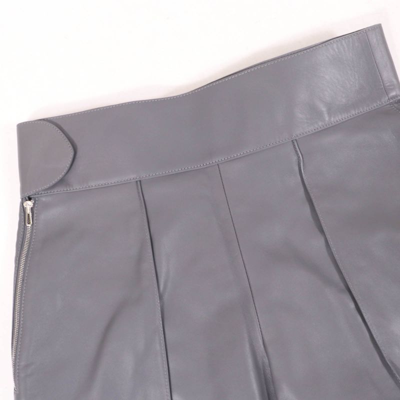 Hermes 2021 Lamb Leather Shorts With D-can Bottoms Gray 38 Made In Italy