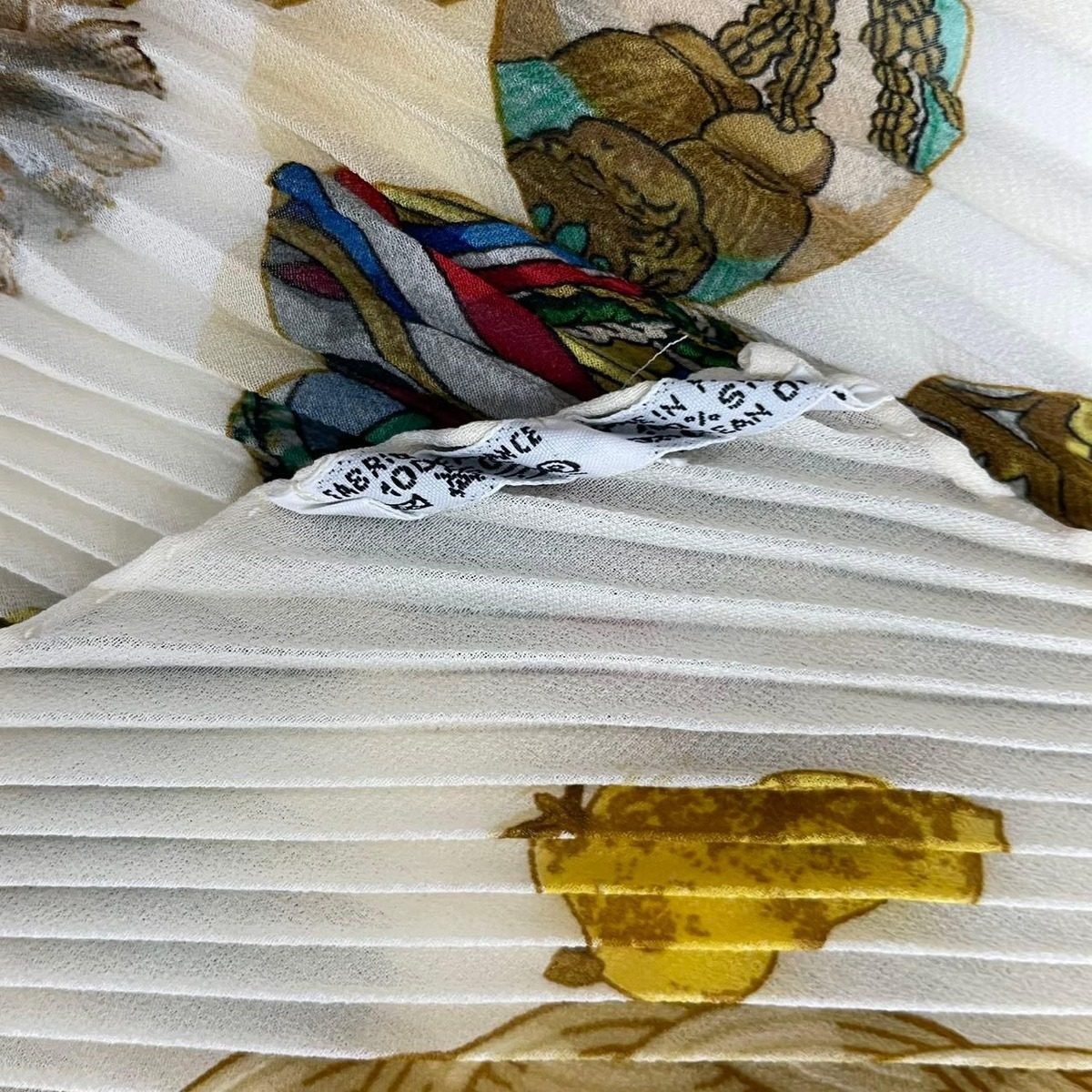 Hermes Pleated Scarf Silk Couvee D'hermes Chicks White — view 6