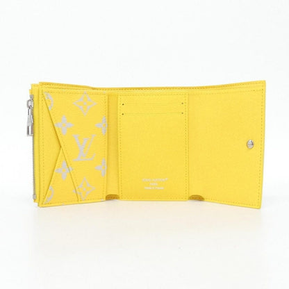 Louis Vuitton Monogram Glow Victor Wallet — view 4