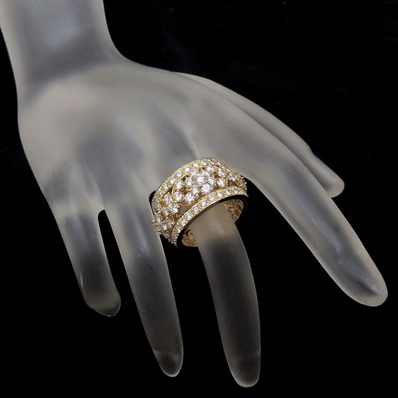 Van Cleef & Arpels Ring