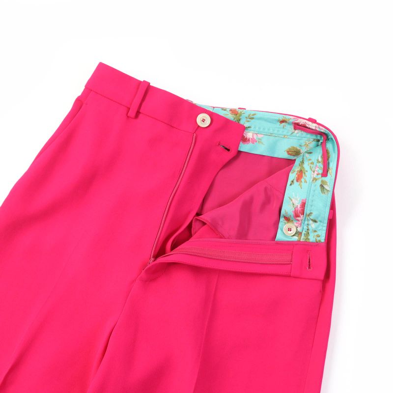Gucci 529540 Waist Floral Center Press Cropped Pants With Shell Logo Button