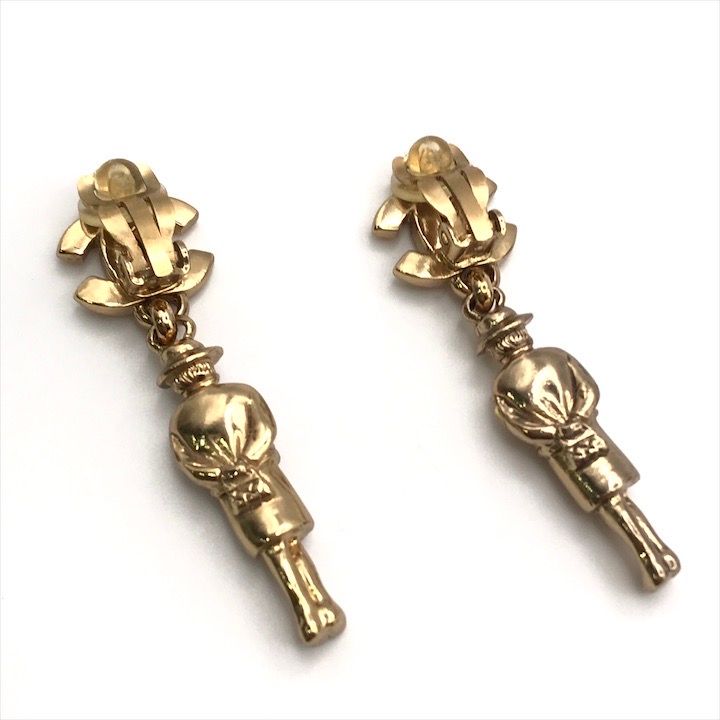 Chanel Mademoiselle CC Logo Swing Earrings Gold