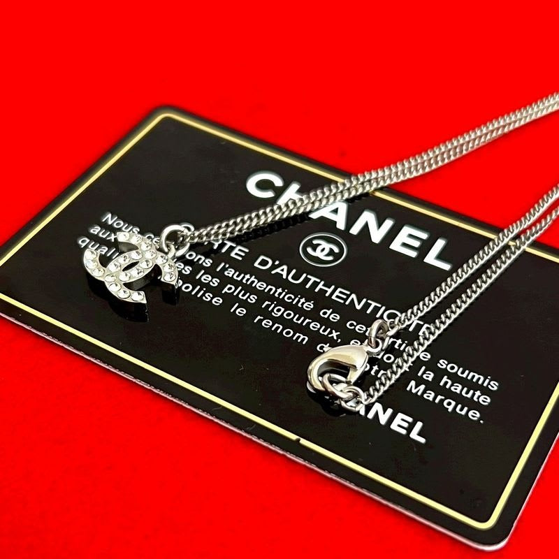Chanel Coco Mark Metal Rhinestone Chain Necklace Pendant 13FV