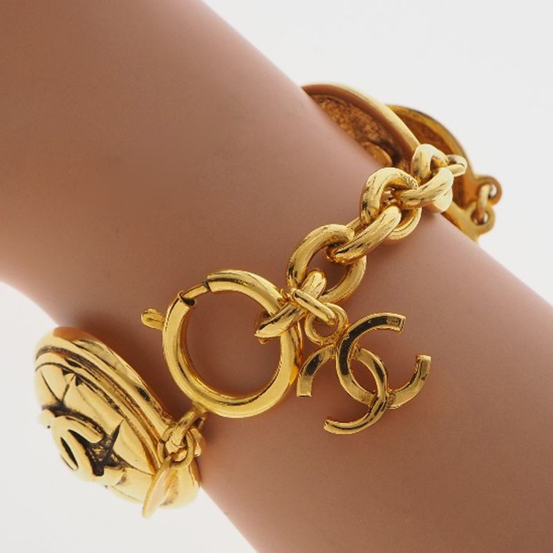 Chanel Coco Mark Matelasse Vintage Gold Plated Gold Ladies 71.2g Bracelet
