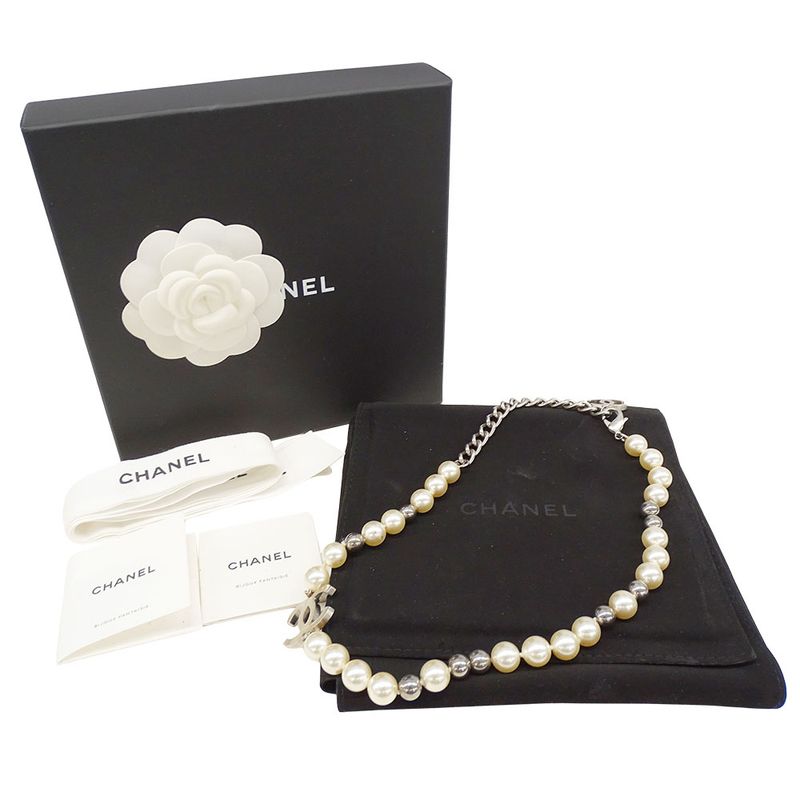 Chanel Necklace Ladies Brand Faux Pearl White Silver Hardware Fashionable