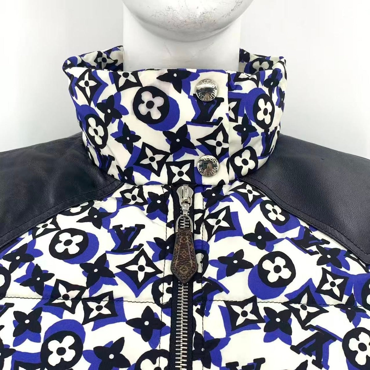 Louis Vuitton Down Vest Monogram Blue — view 5