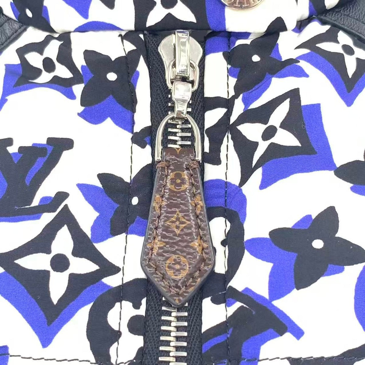 Louis Vuitton Down Vest Monogram Blue — view 6
