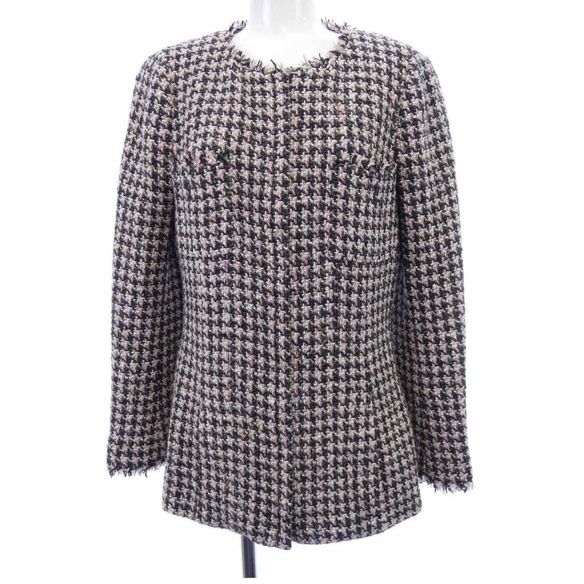 Chanel 08 a Collarless Jacket