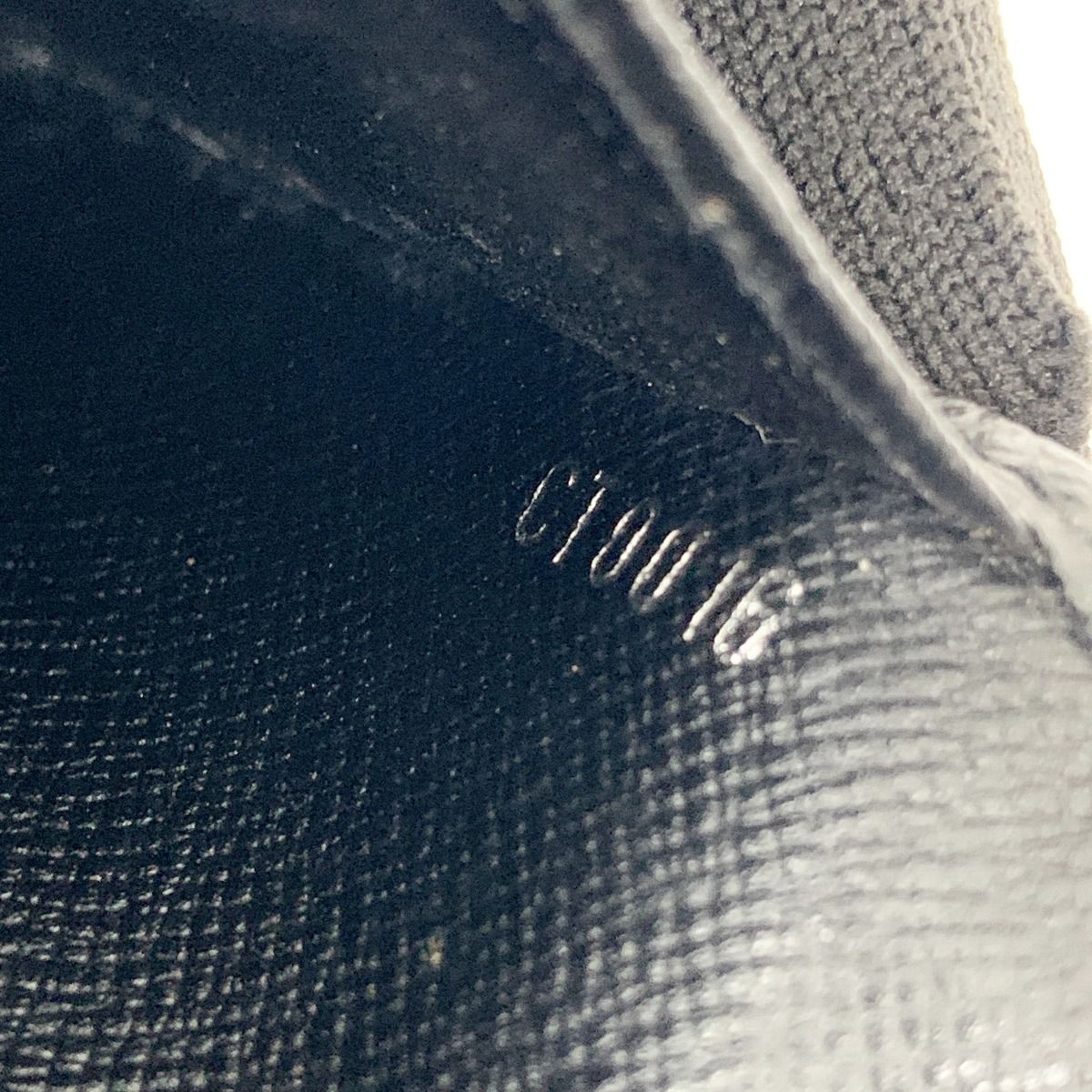 Louis Vuitton Taiga Porto Cult Credit Bifold Long Wallet Wallet M31002 Black