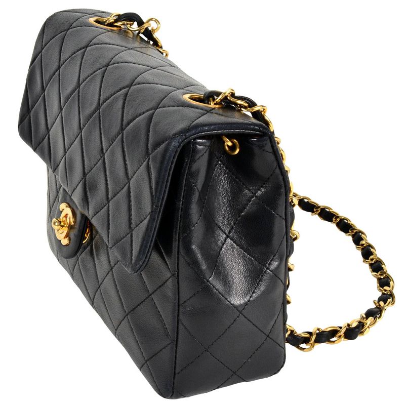 Chanel Matelasse Shoulder Bag Lambskin A01163 Black Gold Hardware 1st Unit