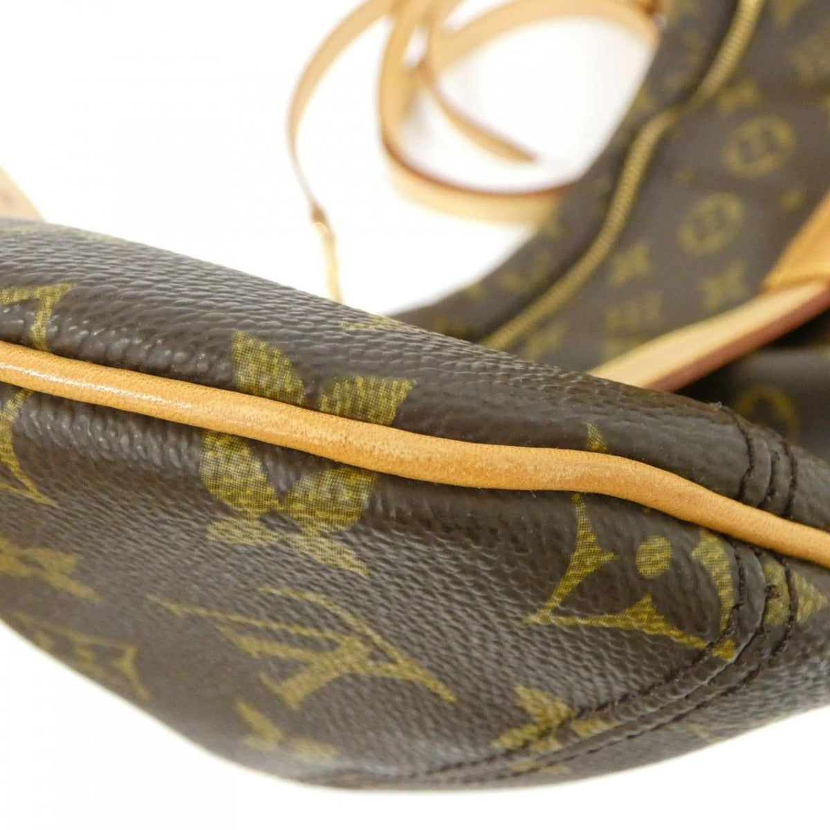 Louis Vuitton Monogram Sac Focu Waist Bag — view 4