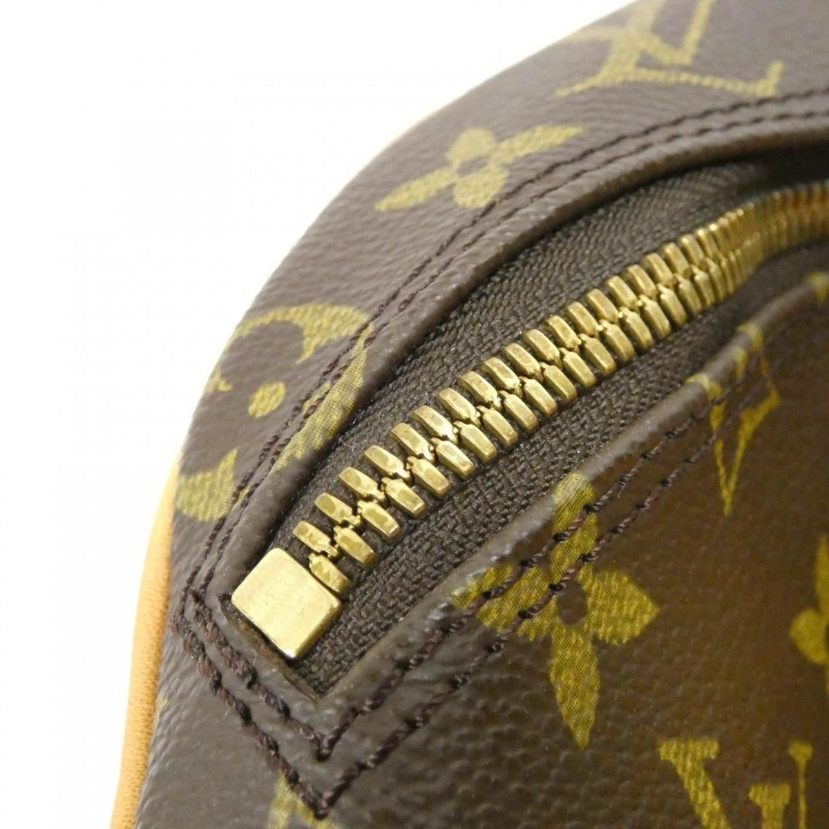 Louis Vuitton Monogram Sac Focu Waist Bag — view 8