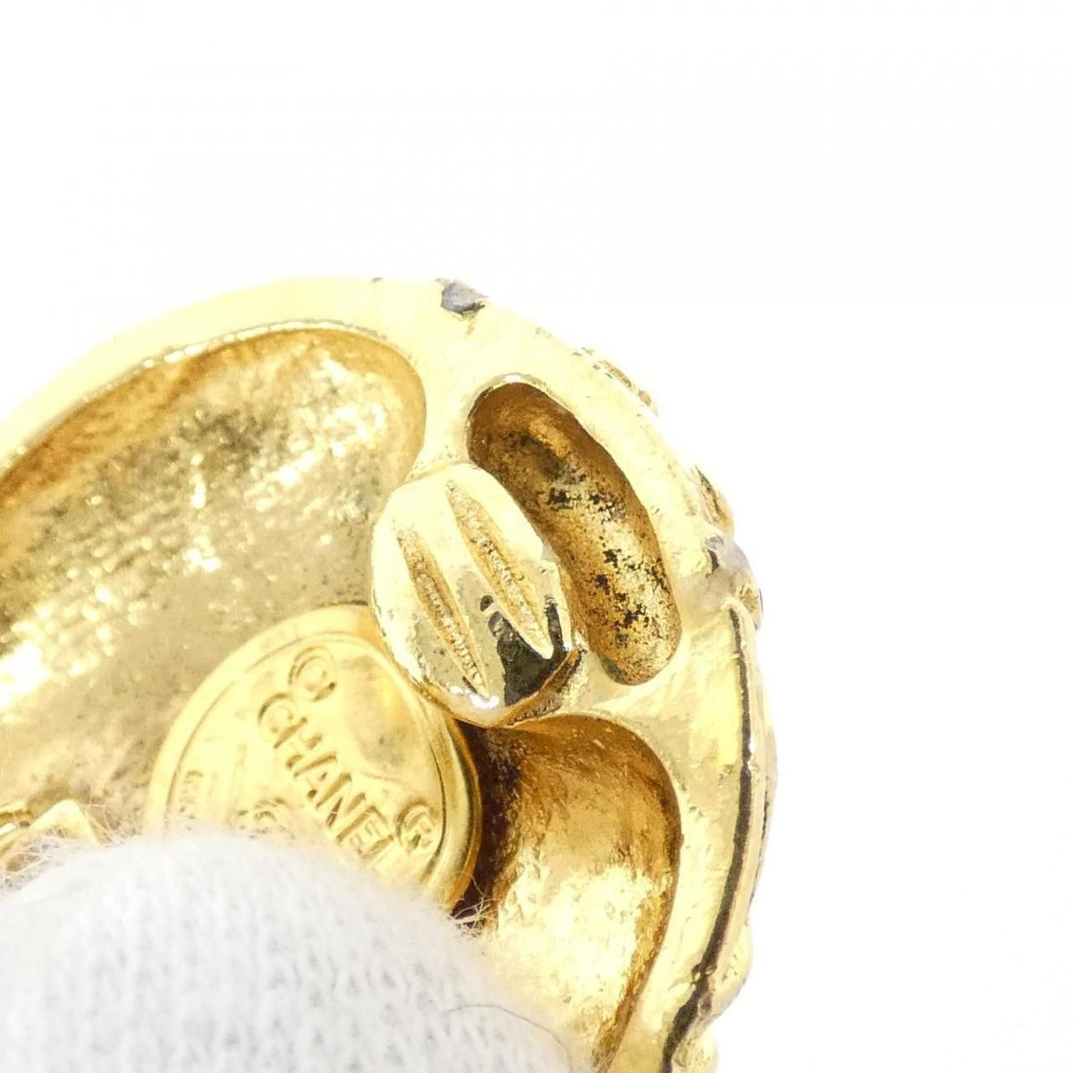 Chanel Vintage Earrings Gold — view 6