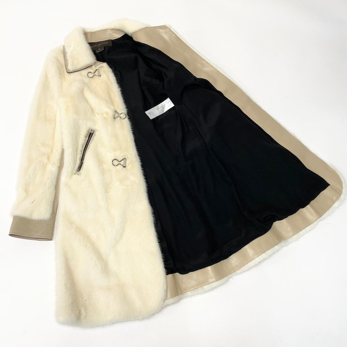 Louis Vuitton I Mink Leather Coat Long Toggle 40 Ivory Beige Silk — view 6