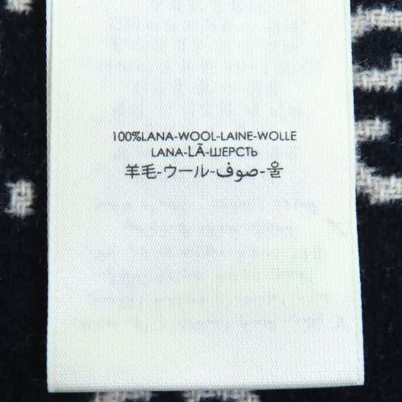 Gucci 597527) Wool 100 Checked GG Pattern Reversible Scarf Scarf With Fringe