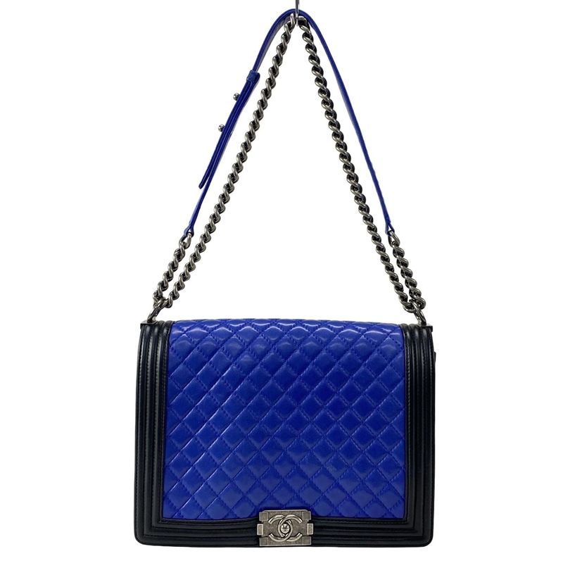 Chanel Shoulder Bag Boy Chanel / Matelasse Blue And Black Chain Shoulder /