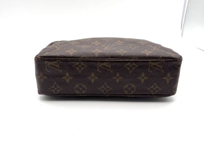 Louis Vuitton Pouch Trousse Toilette 23 Clutch Bag Monogram M47524 05bs211