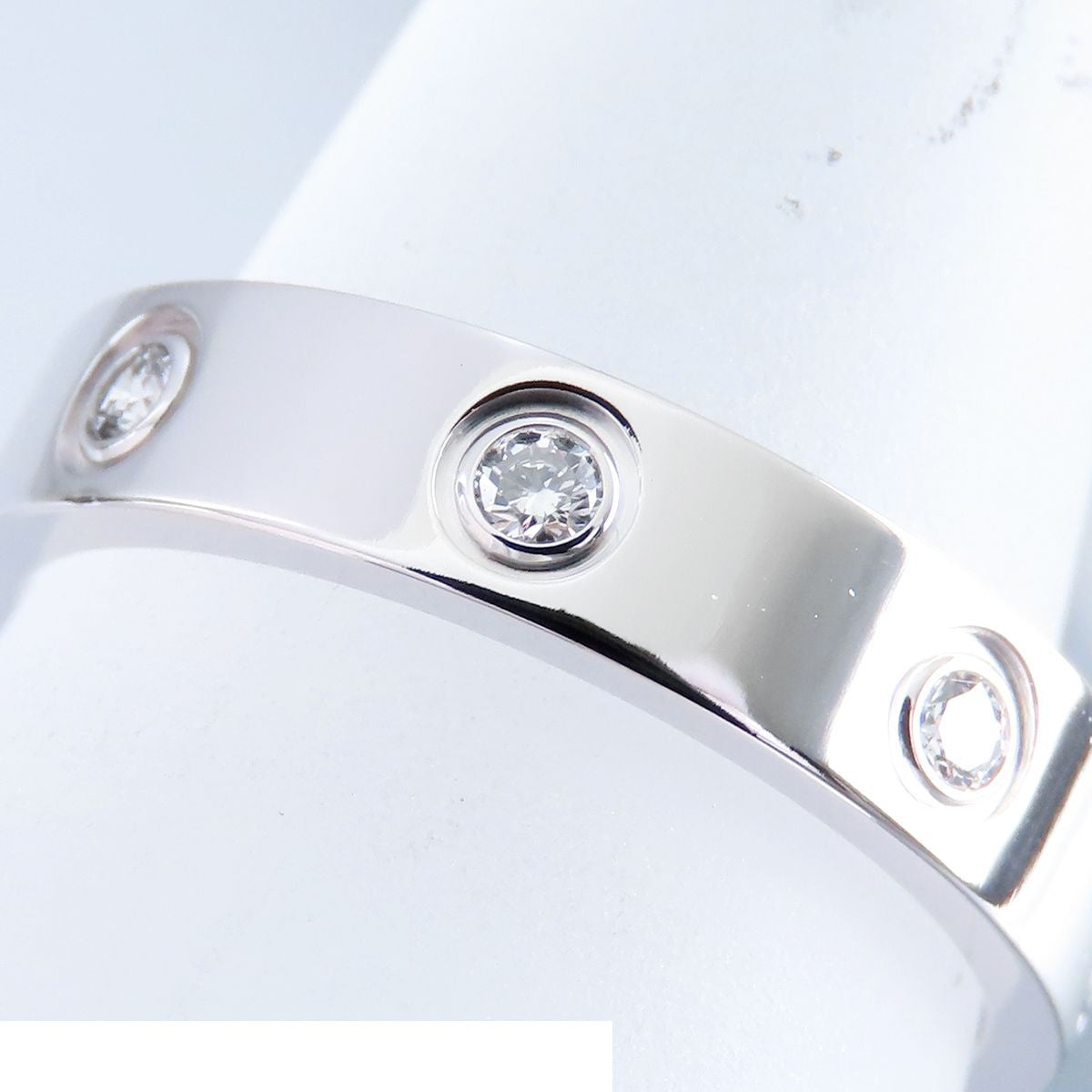 Cartier Love Ring White Gold 18K Diamond Small — view 6