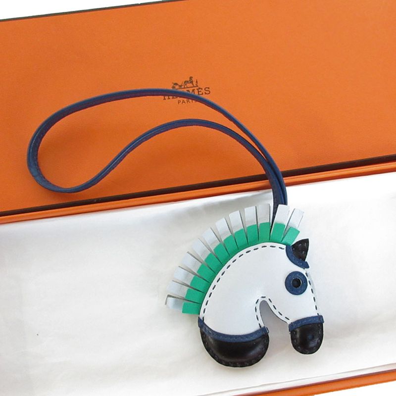 Hermes Charm Gigi Camaille