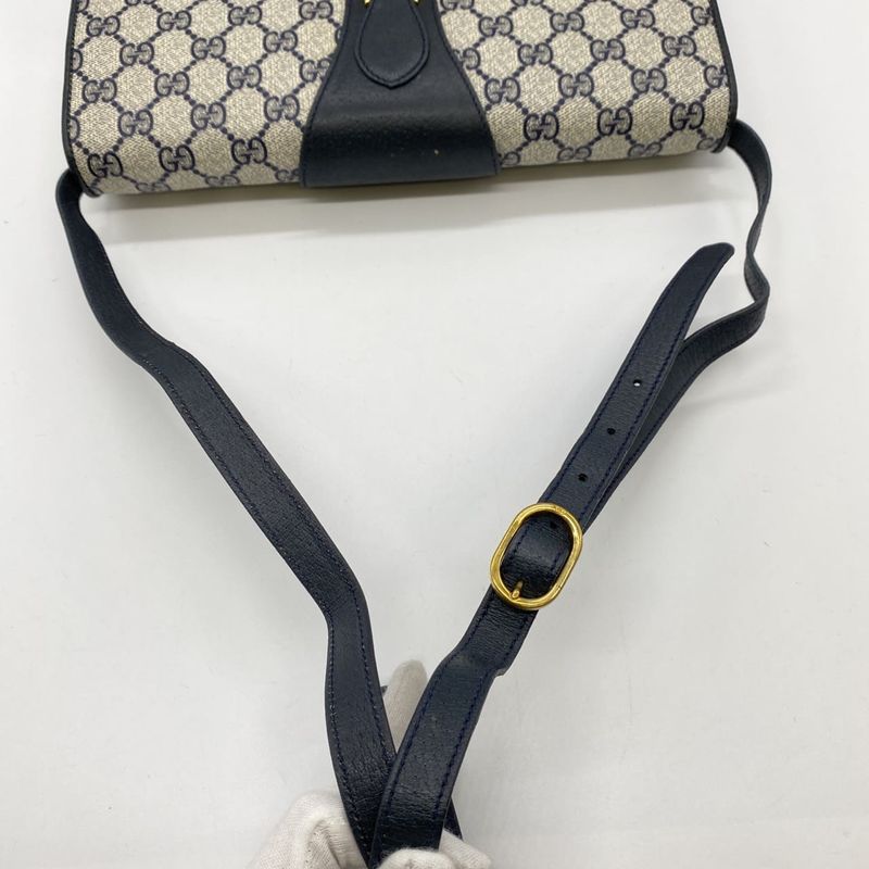 Gucci 904 02 Old Gucci Shoulder Bag Messenger GG Supreme Vintage Navy Ladies