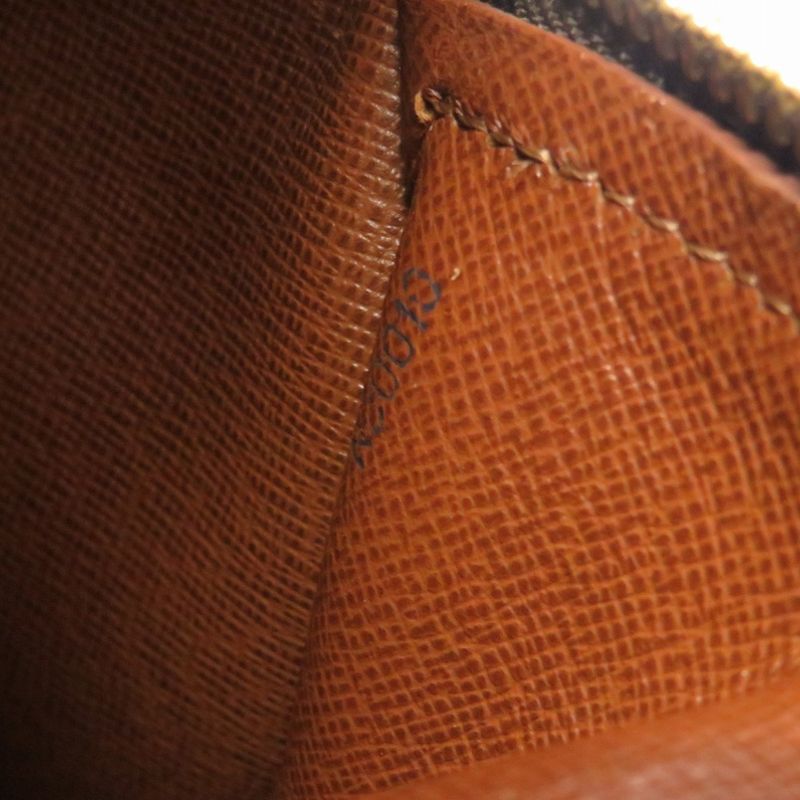 Louis Vuitton Papillon 26 Monogram M51