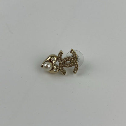 Chanel Coco Mark Accessories Earrings Silver White Jade Heart B19B Vintage