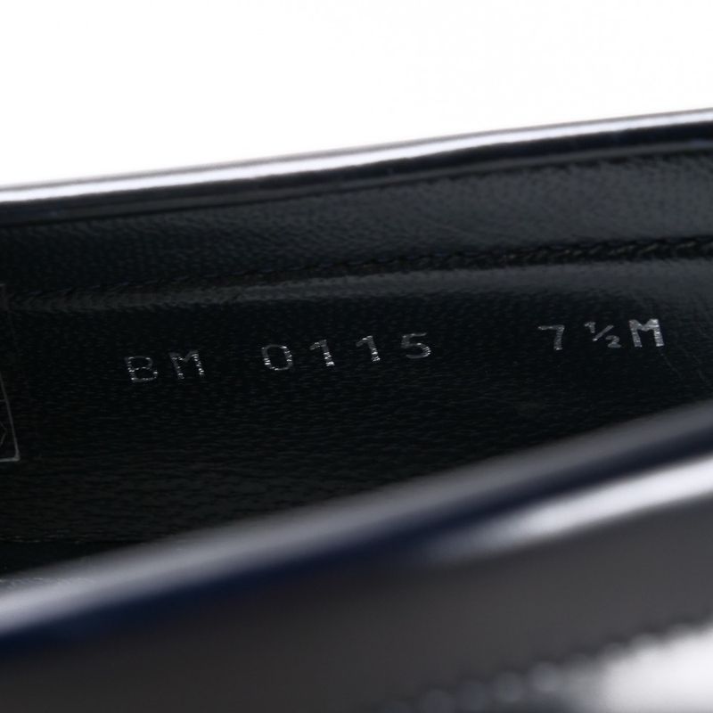 Louis Vuitton Loafers Size 7 1 2M V-line Leather Shoes Made In Italy 20250430