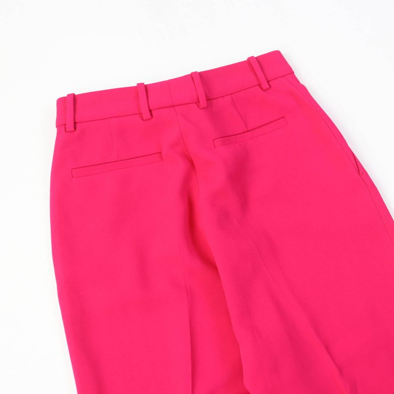 Gucci 529540 Waist Floral Center Press Cropped Pants With Shell Logo Button