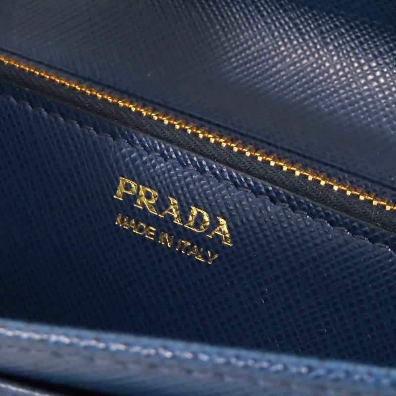 Prada 1mh132 Saffiano Triangolo Saffiano Leather Triangle Logo Triangle Plate