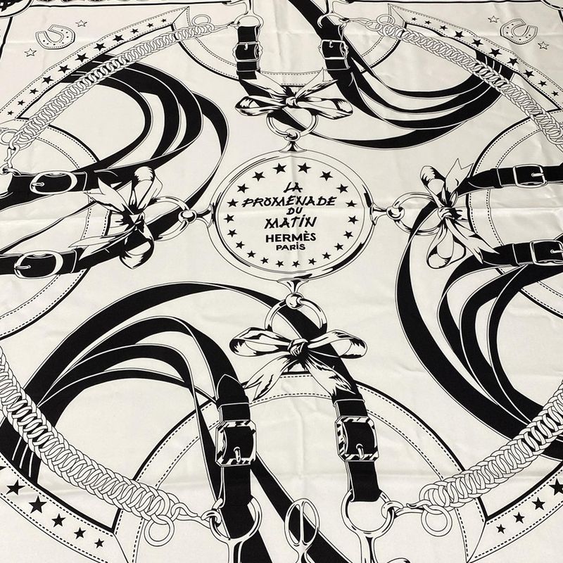 Hermes Like Scarf Carré Double Face 140 H923986s White X Black X Cuir LA