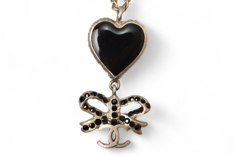 Chanel Necklace Pendant Chanel Coco CC Heart Ribbon Rhinestone Black Silver 05P