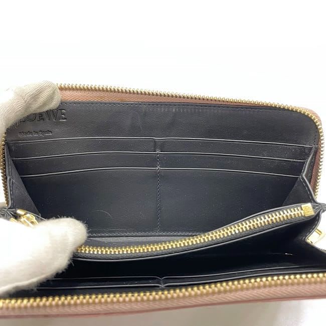 Loewe Round Zipper Long Wallet Pink Linen