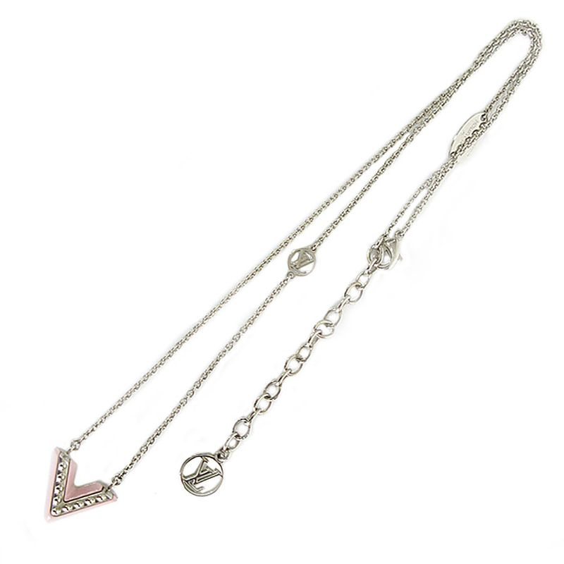 Louis Vuitton Necklace Essential V M63182