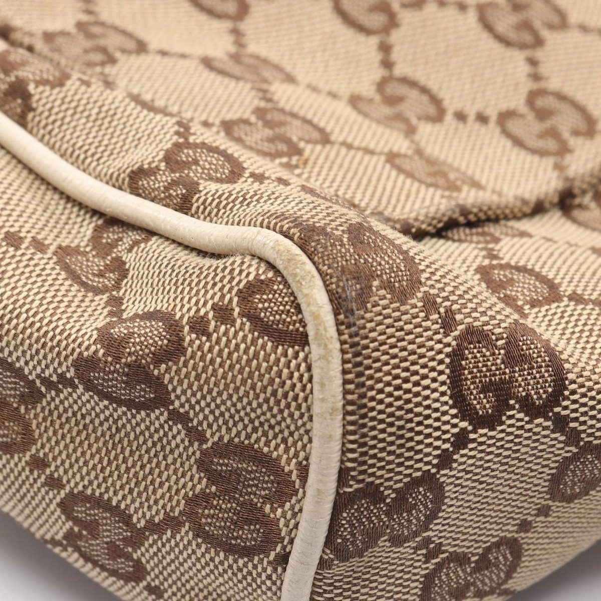 Gucci Shoulder Bag GG Canvas Beige — view 7