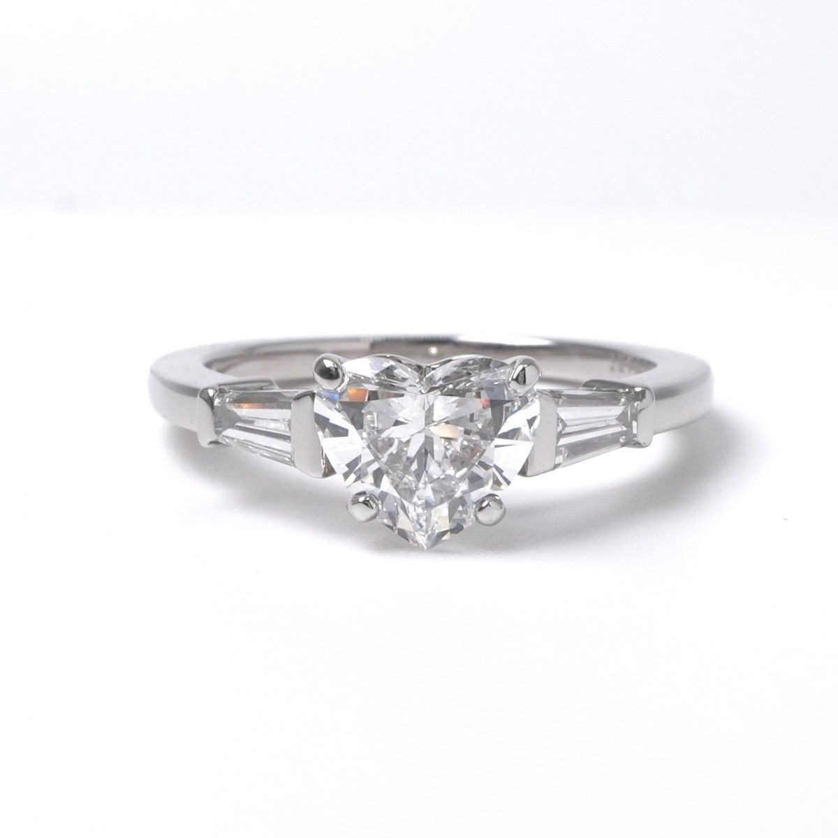 Bvlgari Solitaire Ring Glyph Platinum Wedding Engagement