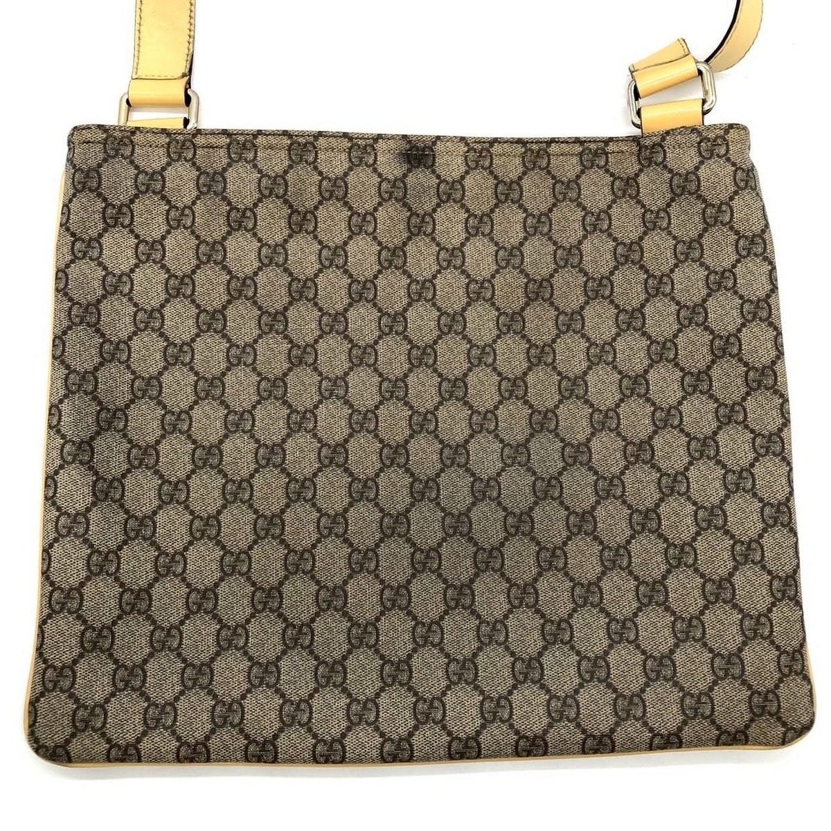 Gucci GG Supreme Shoulder Bag Yellow — view 2