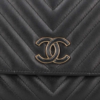 Chanel As0260 Chevron Lambskin Chain Shoulder Bag Women